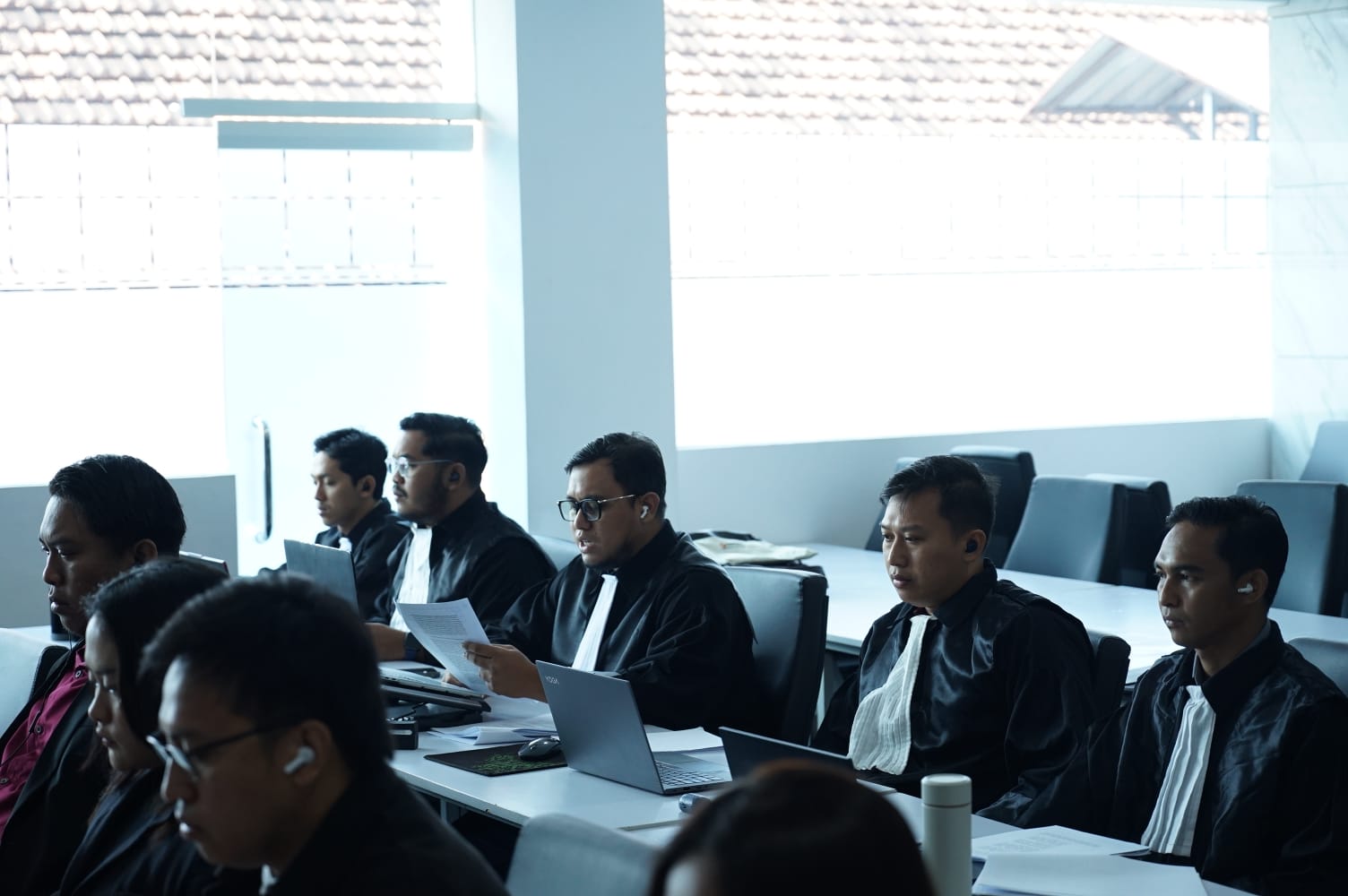 Gandeng Desa Pengabdian, Dosen dan Mahasiswa FH Undiknas Ajukan Uji UU Administrasi Pemerintahan ke Mahkamah Konstitusi