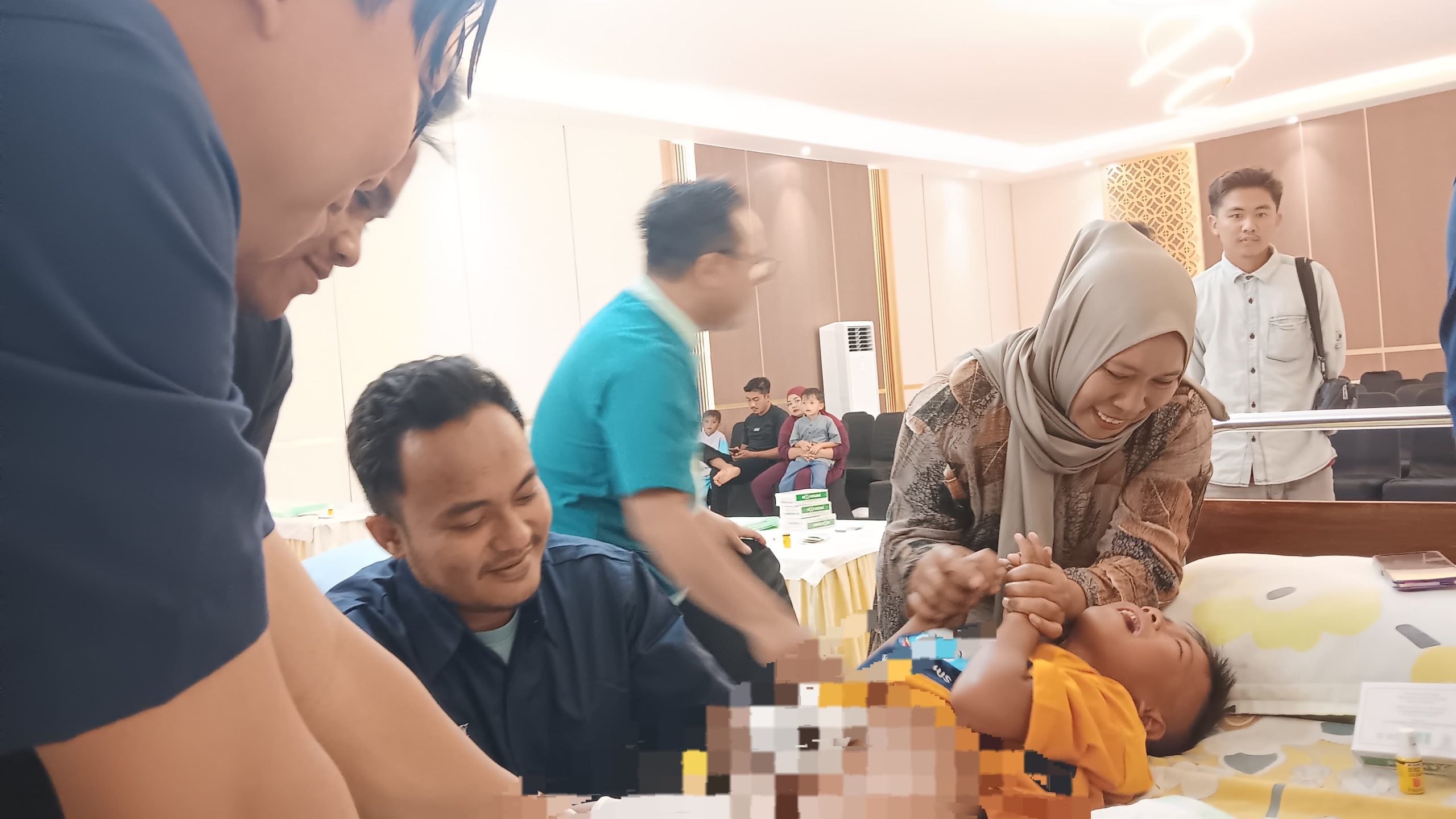 Atasi Takut Sunat, RS Graha Sehat Gelar Khitan Bersama di Kafe dan Hadiahi Mainan