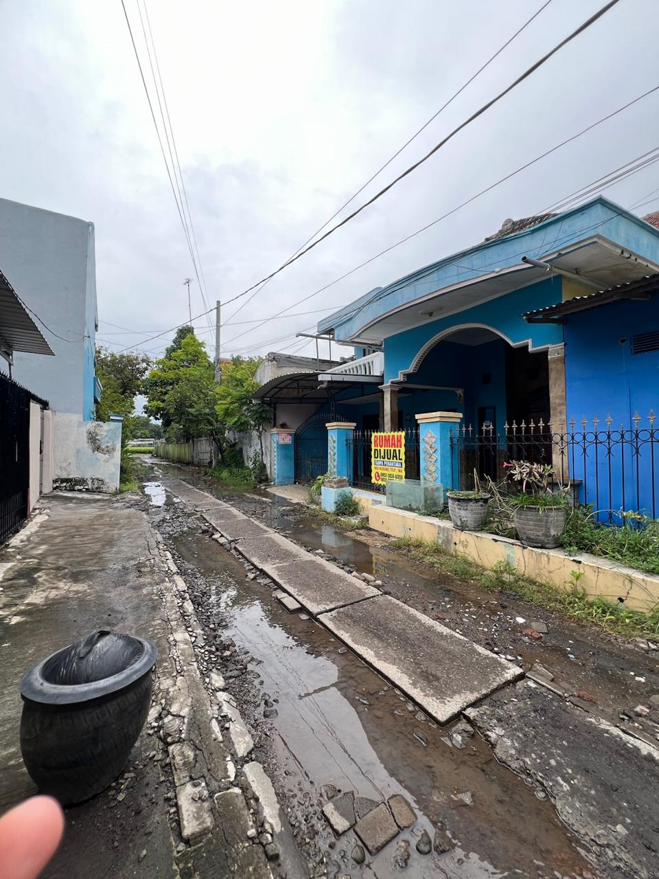 Jalan Rusak Diduga Dampak Proyek Gedung Koperasi Kelurahan Merah Putih di Semampir, Warga Mengaku Alami Kecelakaan hingga Kerugian