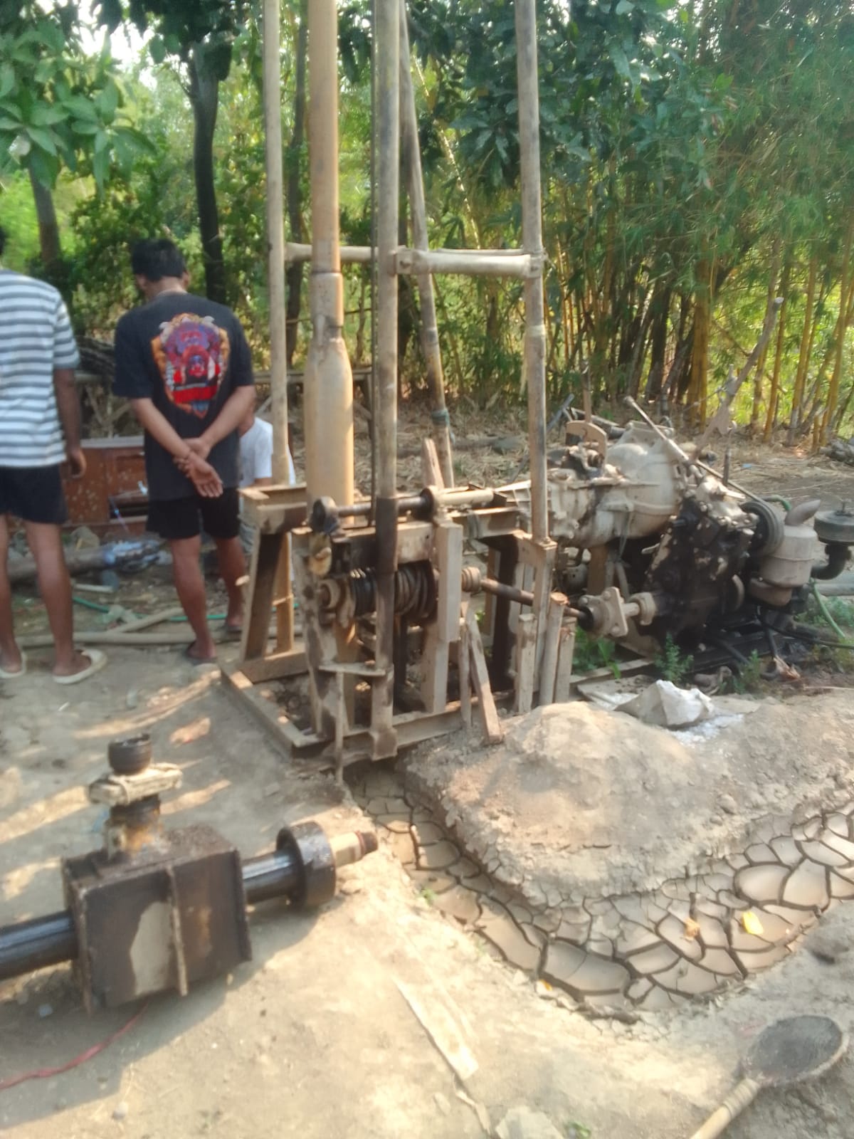 Diduga Proyek Siluman Sumur Bor di Kaliacar Gading, Tanpa Papan Nama, Anggaran Turun ke CV