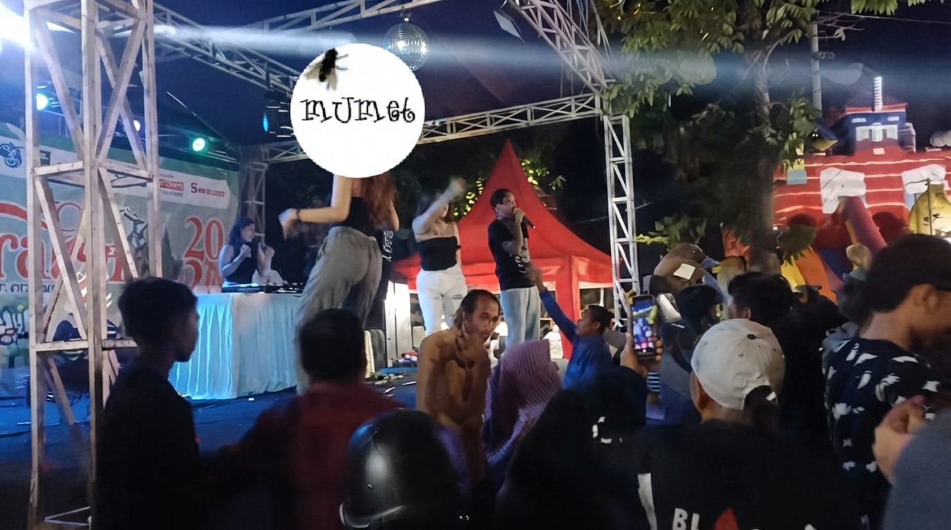 Kyai Tauhid Protes Pesta Rakyat Kraksaan, Soroti Penampilan DJ Wanita Seksi dan Risiko Miras