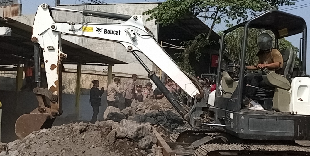 Eksekusi Lahan Sukodadi Paiton Dinilai Humanis, Kuasa Hukum Pihak Ketiga Tempuh Perlawanan atas 160 Meter Persegi